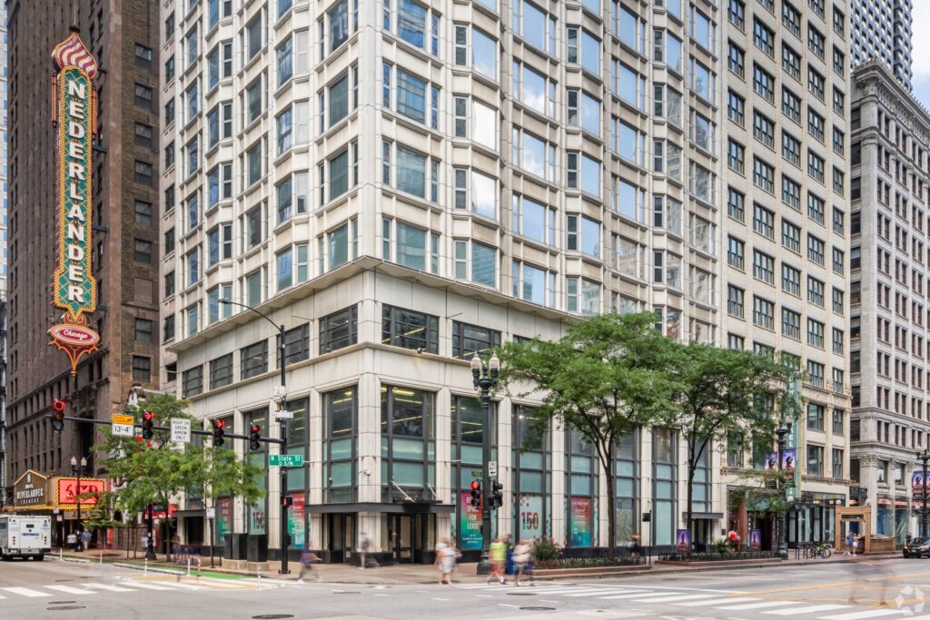 Barnes & Noble will open a multilevel bookstore at 150 N. State St. in Chicago this summer. (Brett Bulthuis/CoStar)
