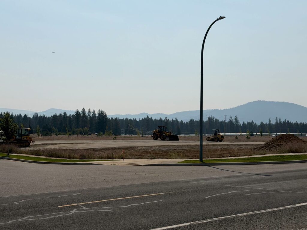 Warren Road Retail