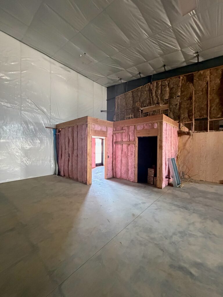 4516 W Grange Ave - Light Industrial Building