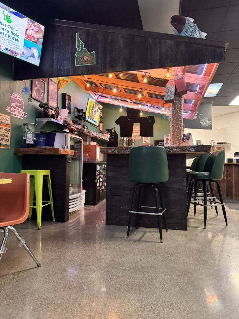 Fish On: Turnkey Restaurant with Liquor License